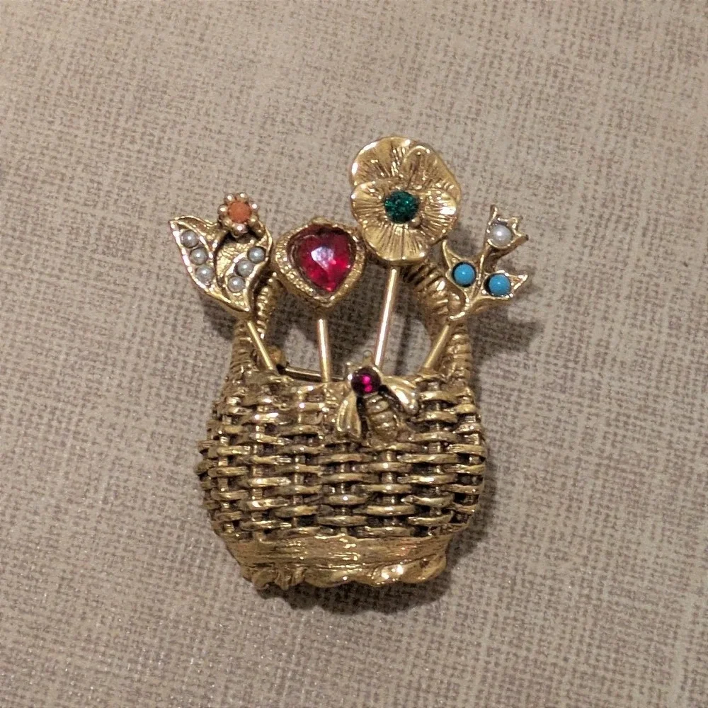 GOLDETTE vintage gold